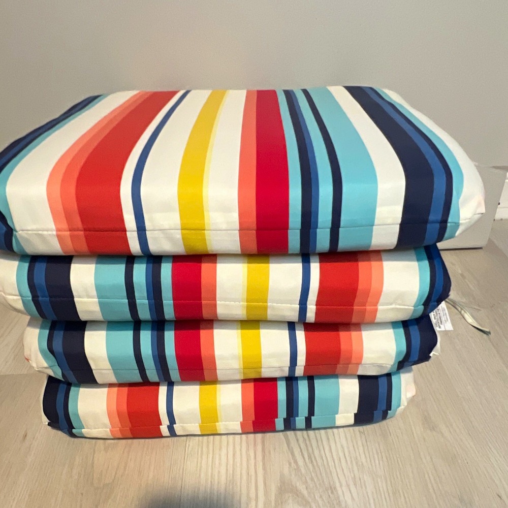 Mainstays 15.5 in D x 17 in W Multi Stripe Rectangle Outdoor Seat Pad, 4 Pack
